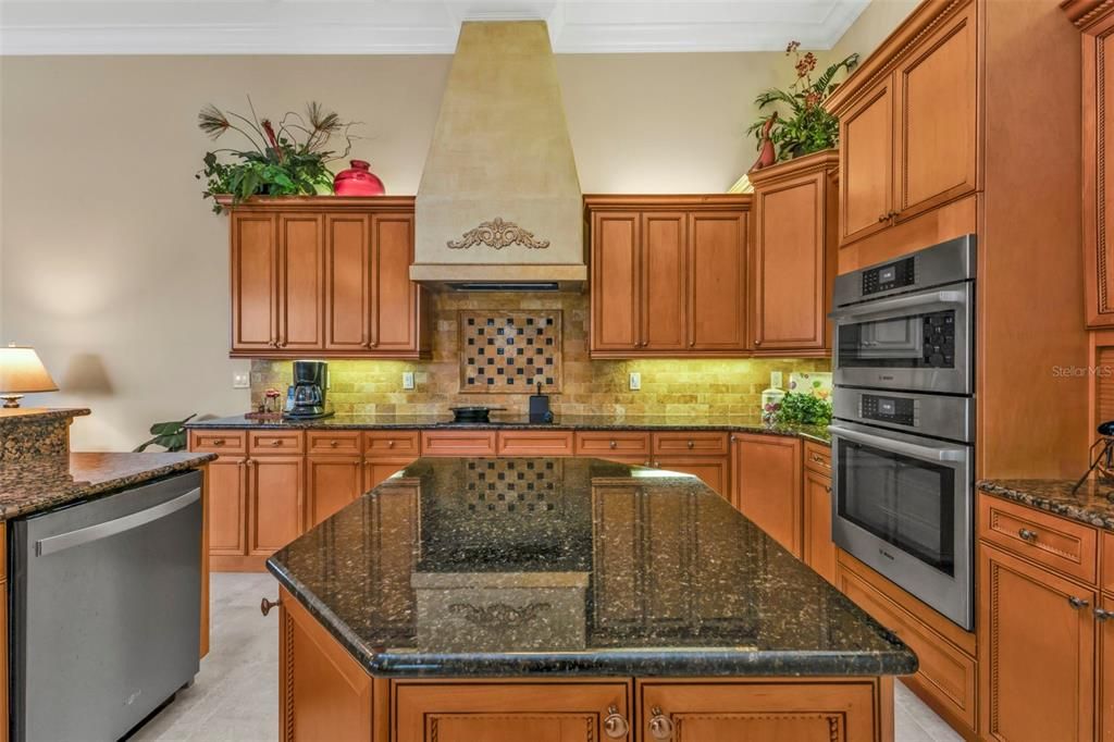 For Sale: $1,195,000 (3 beds, 2 baths, 3244 Square Feet)