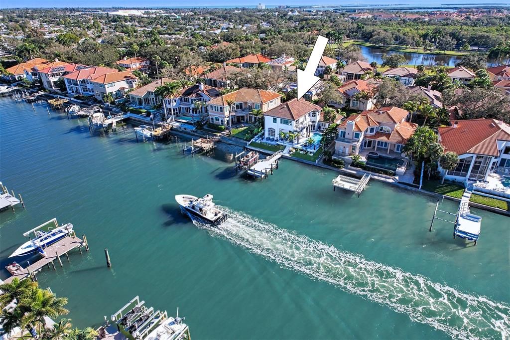 For Sale: $4,100,000 (3 beds, 4 baths, 3647 Square Feet)