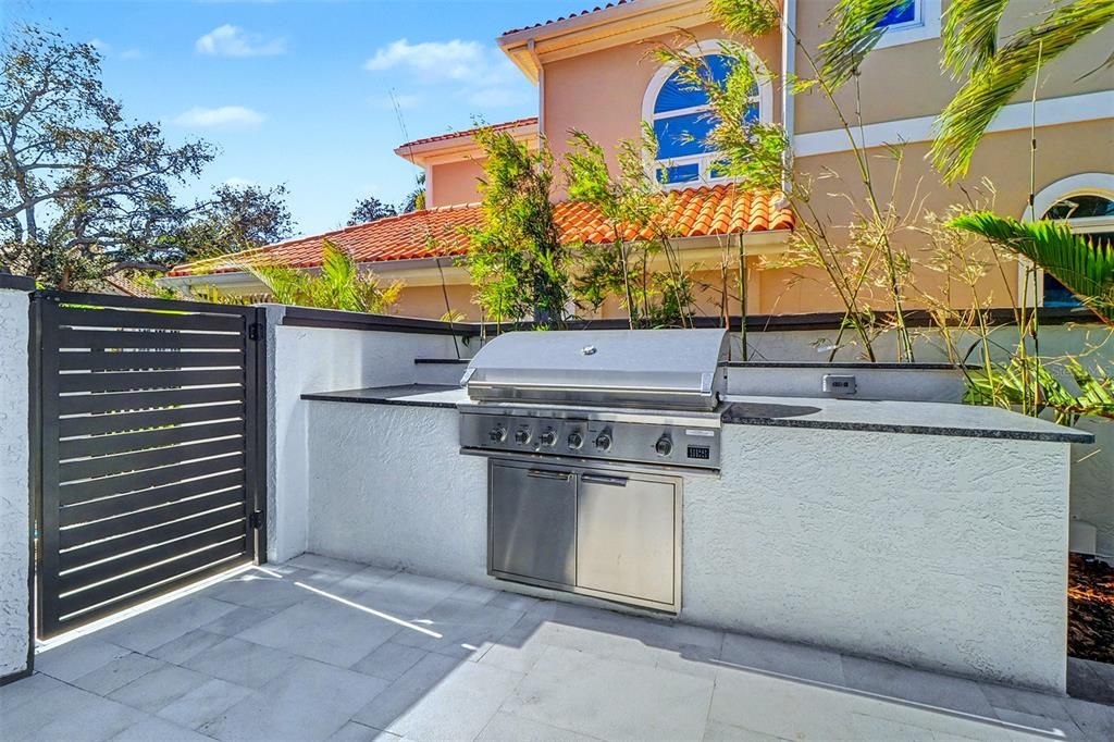For Sale: $4,100,000 (3 beds, 4 baths, 3647 Square Feet)