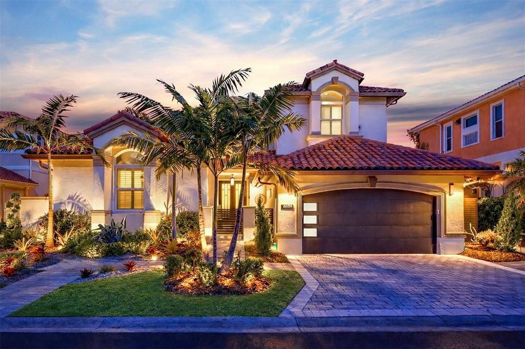 For Sale: $4,100,000 (3 beds, 4 baths, 3647 Square Feet)