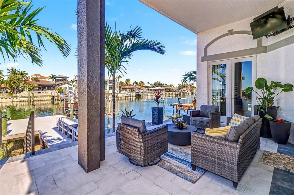 For Sale: $4,100,000 (3 beds, 4 baths, 3647 Square Feet)