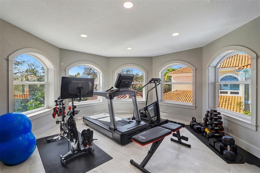 For Sale: $4,100,000 (3 beds, 4 baths, 3647 Square Feet)