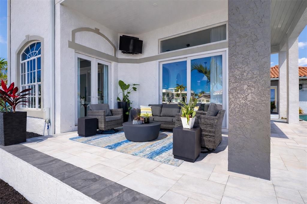 For Sale: $4,100,000 (3 beds, 4 baths, 3647 Square Feet)