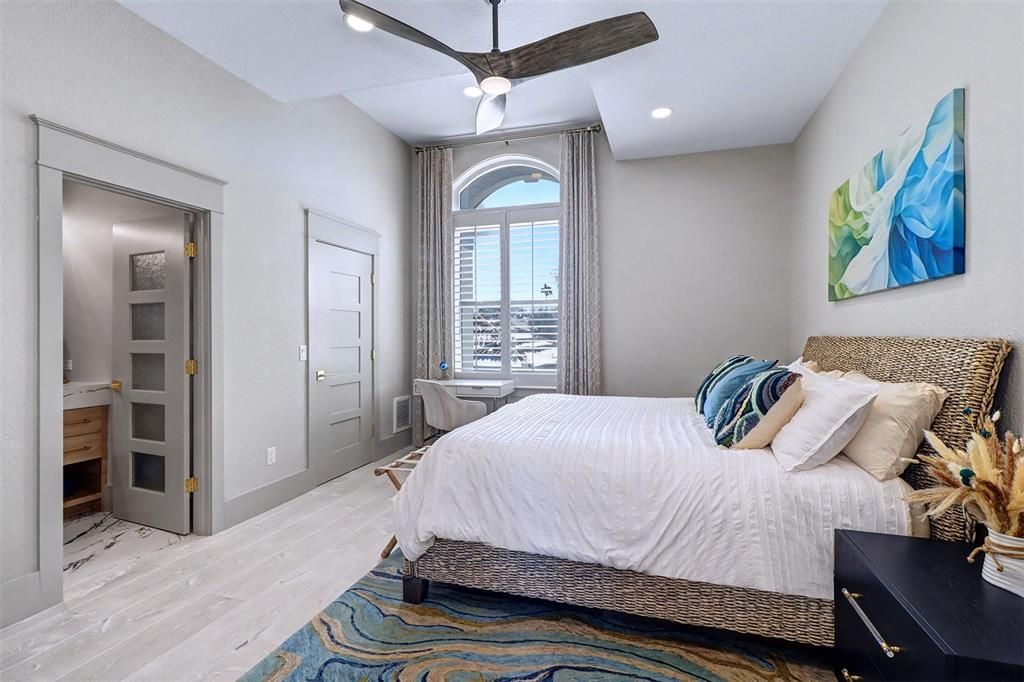 For Sale: $4,100,000 (3 beds, 4 baths, 3647 Square Feet)