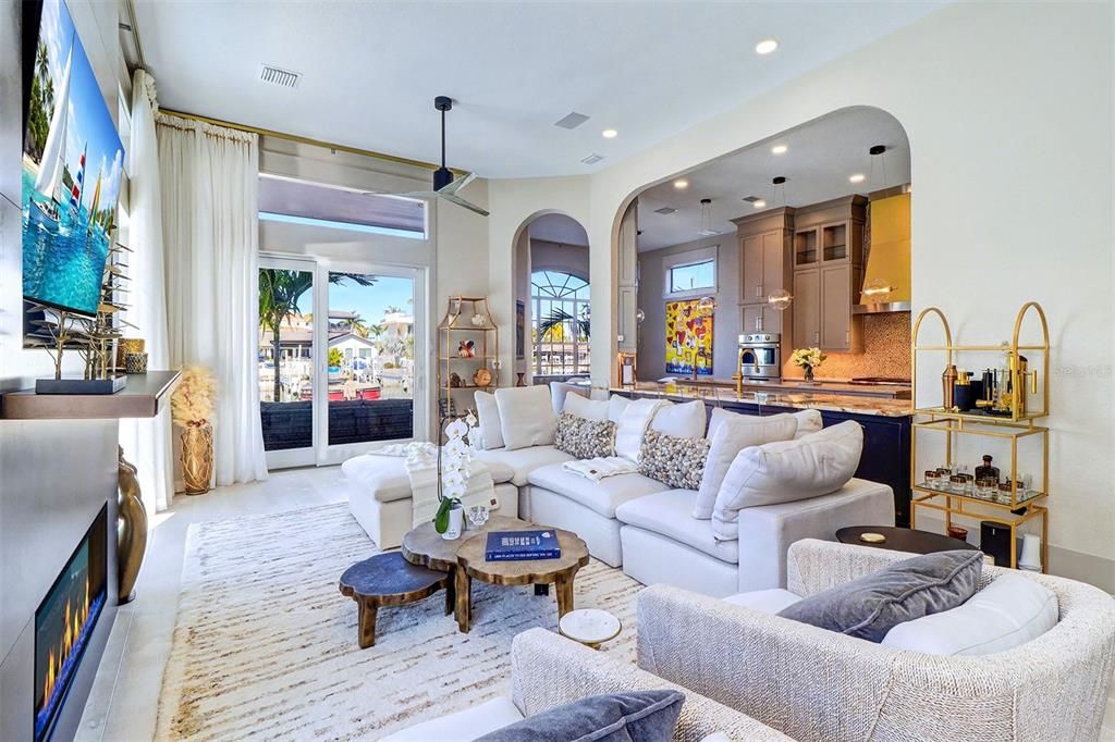 For Sale: $4,100,000 (3 beds, 4 baths, 3647 Square Feet)