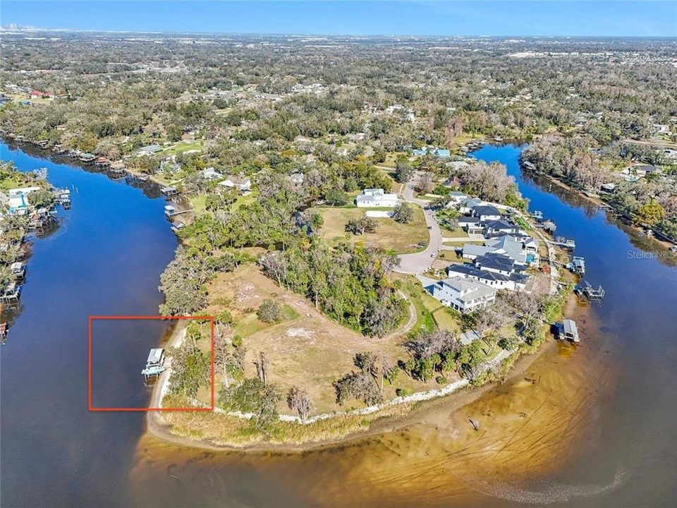 待售: $1,200,000 (1.85 acres)