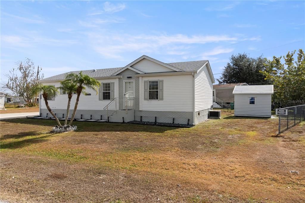 For Sale: $255,000 (3 beds, 2 baths, 1248 Square Feet)
