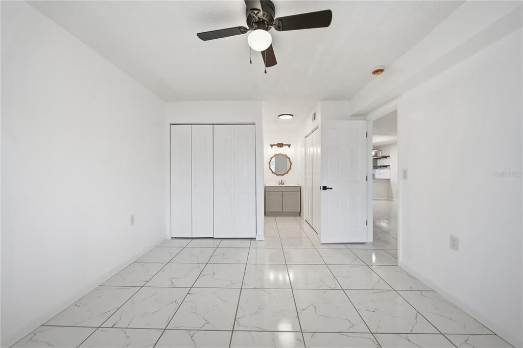 En Venta: $125,000 (2 camas, 2 baños, 876 Pies cuadrados)