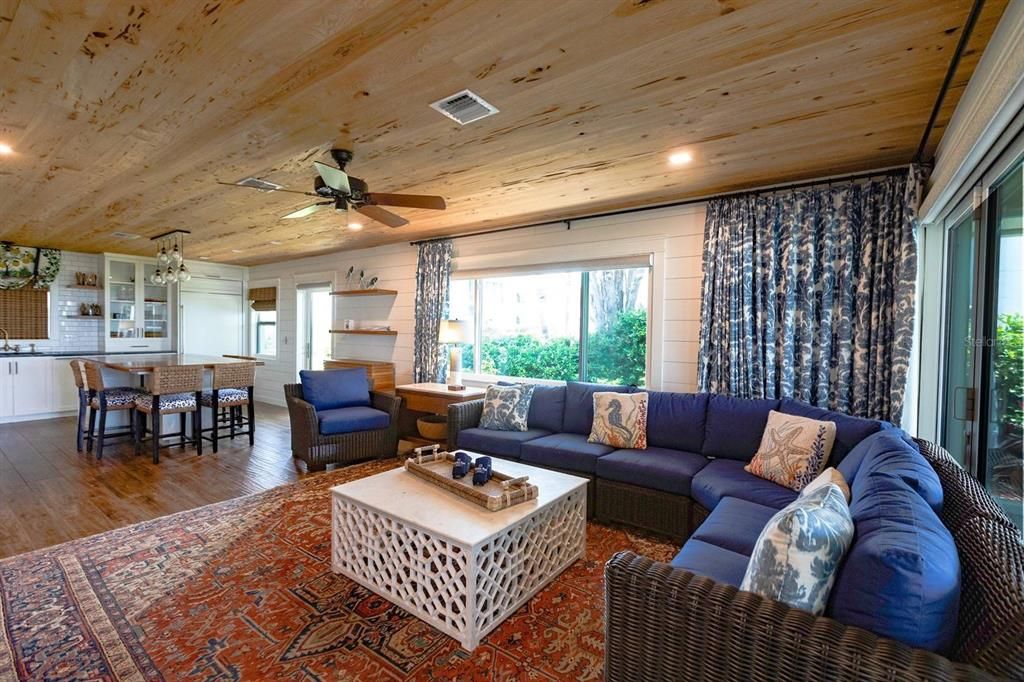 For Rent: $27,000 (2 beds, 2 baths, 1164 Square Feet)