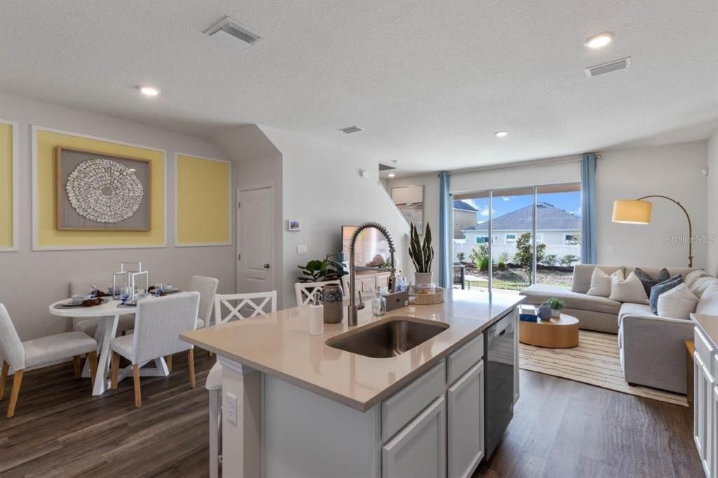 For Sale: $255,990 (3 beds, 2 baths, 1673 Square Feet)
