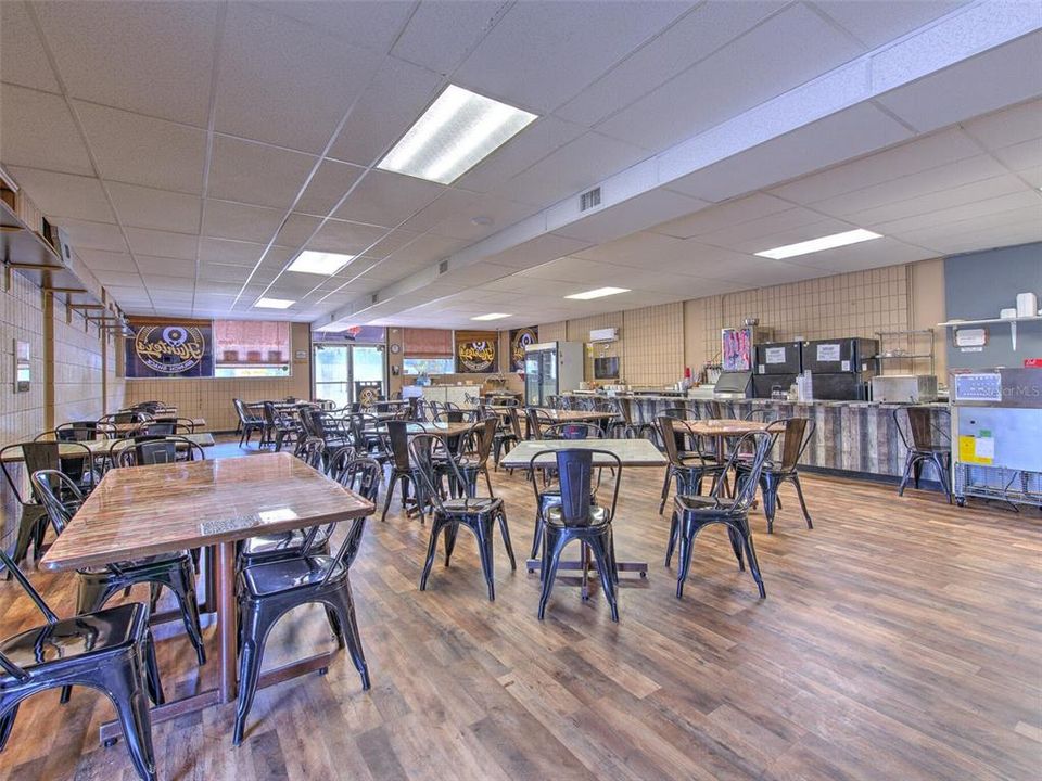 待售: $1,600,000 (0 贝兹, 0 浴室, 4181 平方英尺)