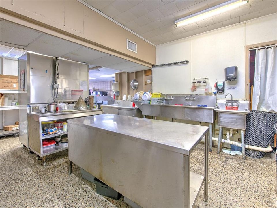 待售: $1,600,000 (0 贝兹, 0 浴室, 4181 平方英尺)