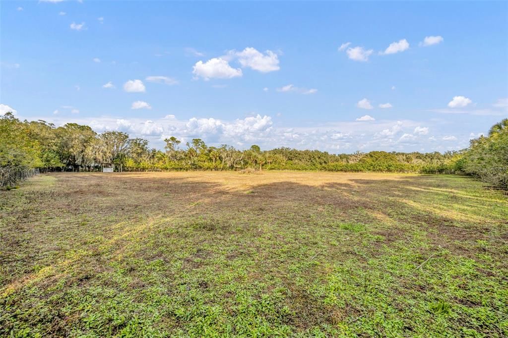 En Venta: $289,000 (1.99 acres)