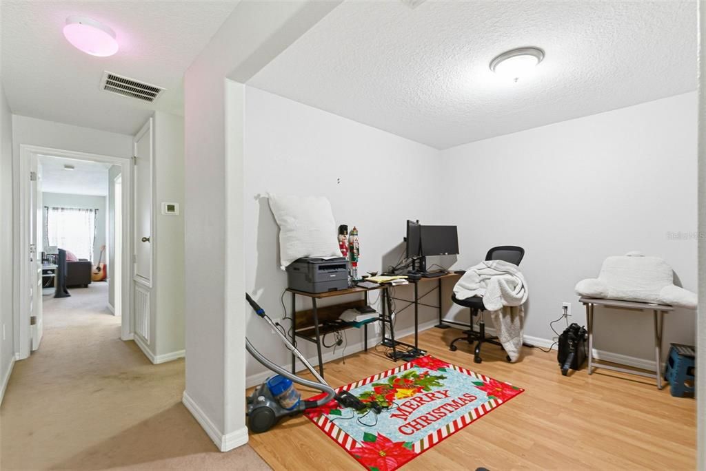 For Sale: $215,000 (2 beds, 3 baths, 1561 Square Feet)