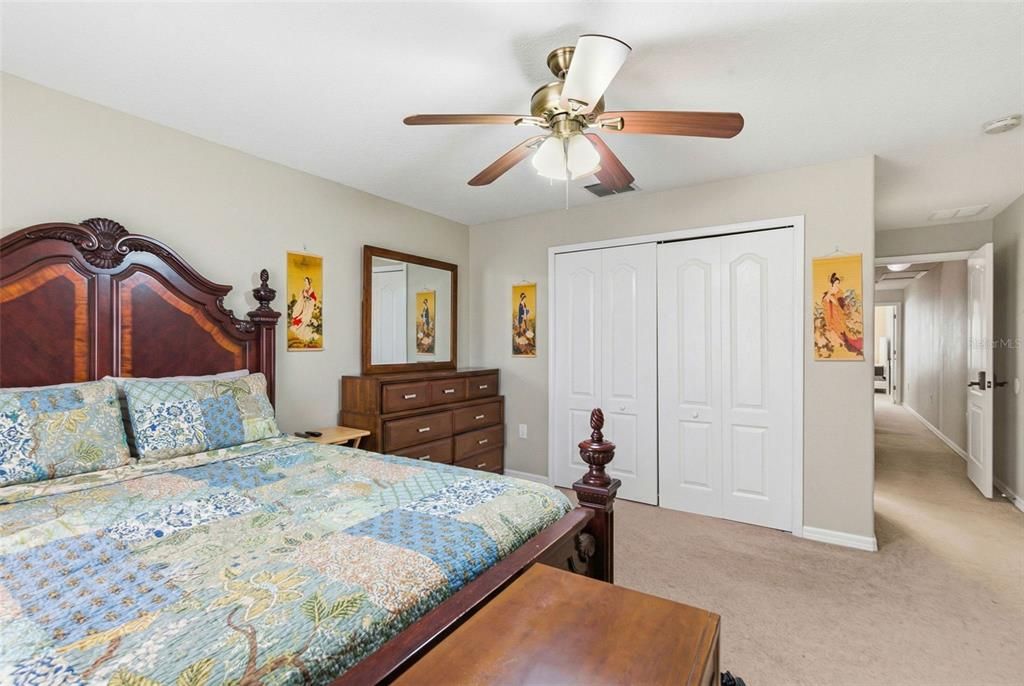 For Sale: $215,000 (2 beds, 3 baths, 1561 Square Feet)