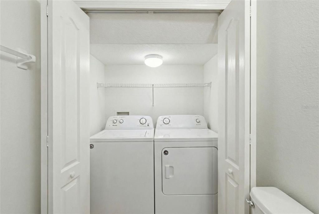 For Sale: $215,000 (2 beds, 3 baths, 1561 Square Feet)