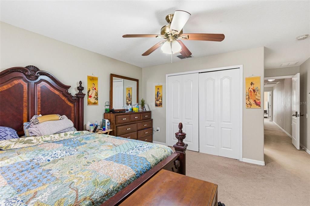 For Sale: $215,000 (2 beds, 3 baths, 1561 Square Feet)