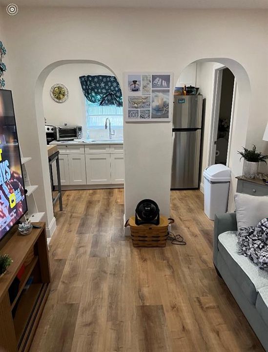 На продажу: $825,000 (4 спален, 0 ванн, 2463 Квадратных фут)