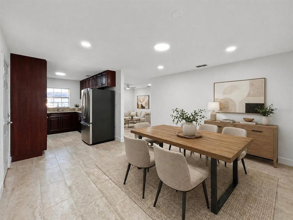 Activo con contrato: $229,000 (3 camas, 1 baños, 1048 Pies cuadrados)