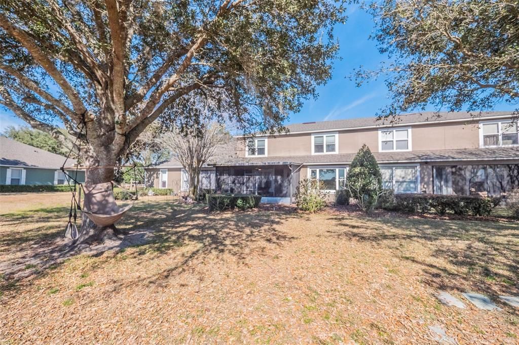 For Sale: $360,000 (3 beds, 3 baths, 2087 Square Feet)