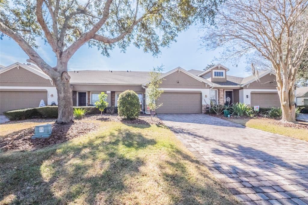 For Sale: $360,000 (3 beds, 3 baths, 2087 Square Feet)