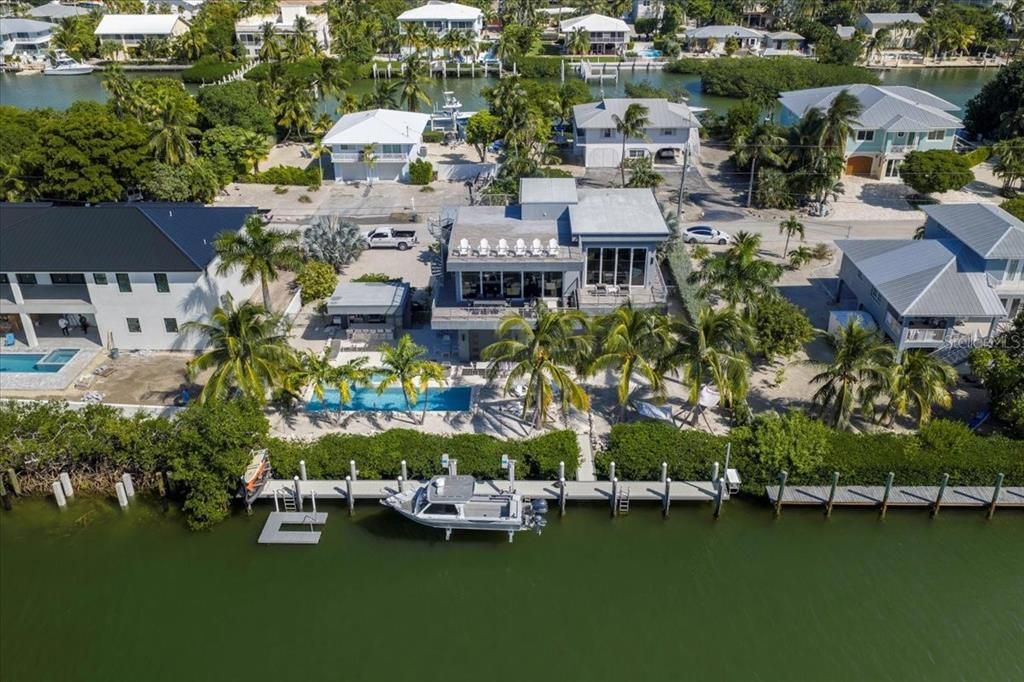 На продажу: $3,690,000 (3 спален, 3 ванн, 2509 Квадратных фут)