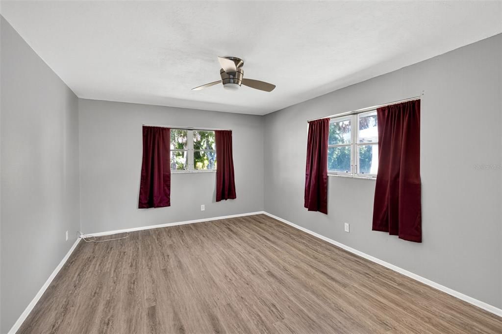 For Sale: $144,900 (2 beds, 2 baths, 1151 Square Feet)