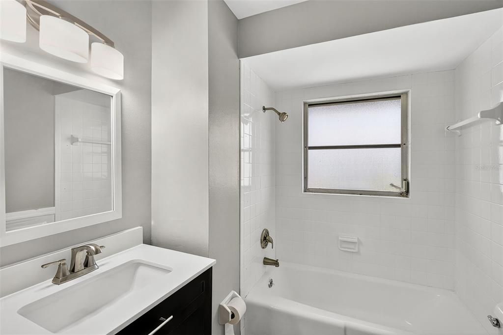 For Sale: $144,900 (2 beds, 2 baths, 1151 Square Feet)