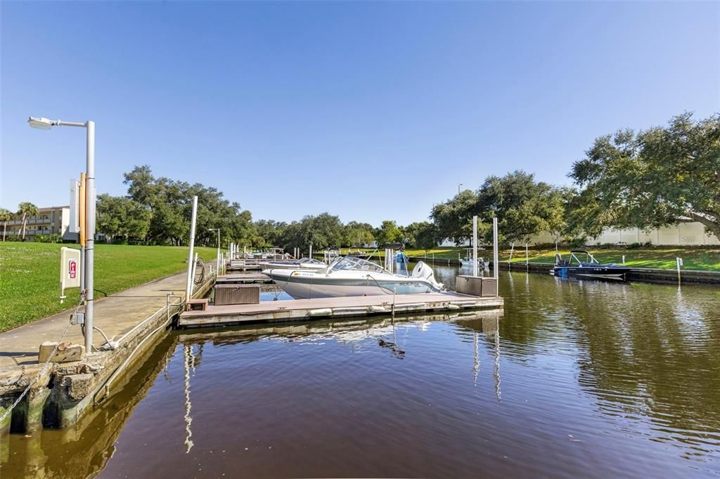 For Sale: $144,900 (2 beds, 2 baths, 1151 Square Feet)
