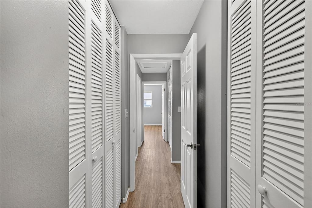 For Sale: $144,900 (2 beds, 2 baths, 1151 Square Feet)