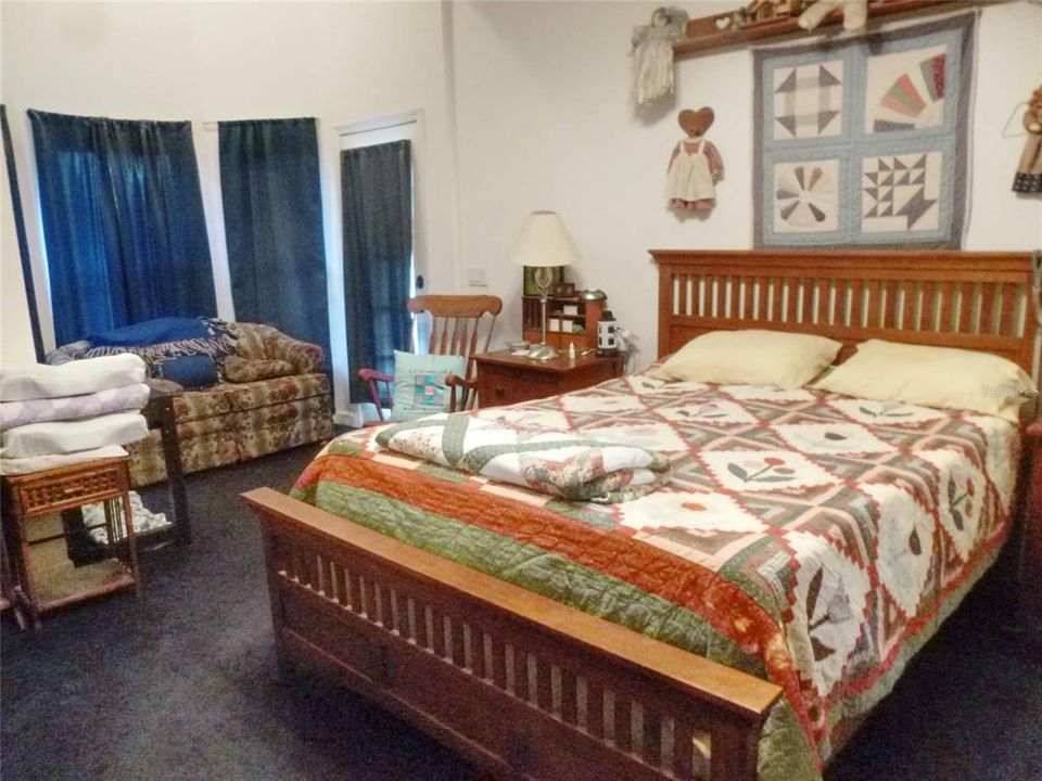 For Sale: $392,000 (3 beds, 2 baths, 1903 Square Feet)