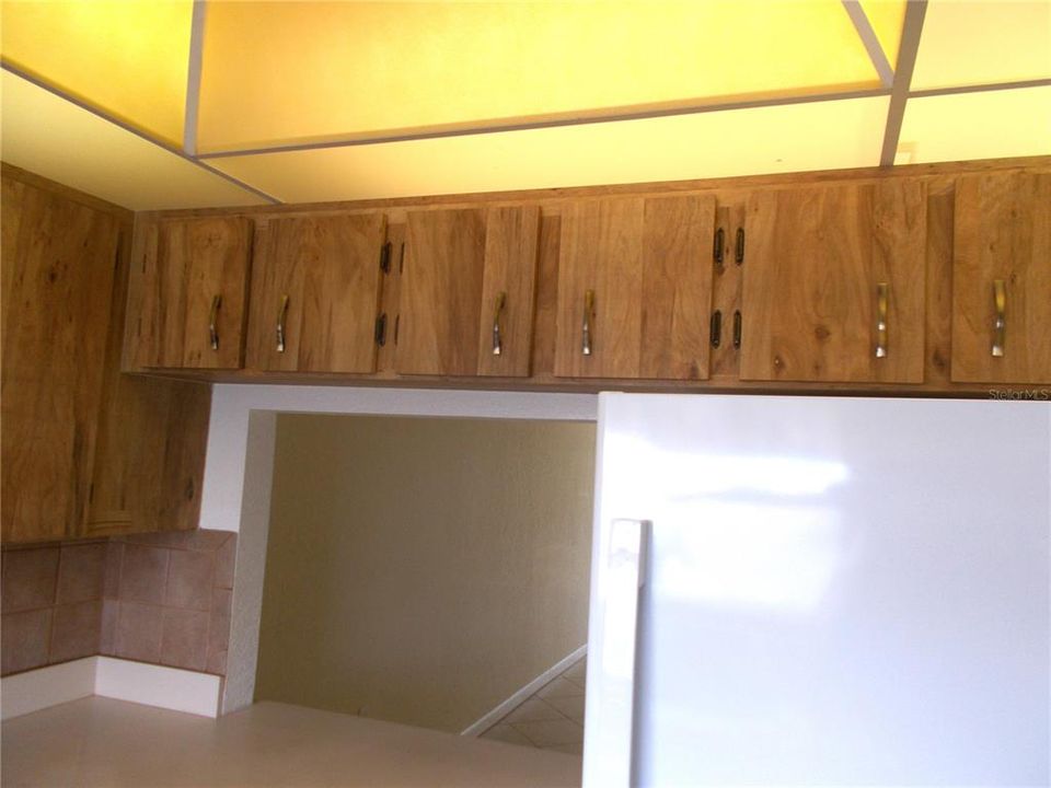 На продажу: $124,900 (2 спален, 2 ванн, 1218 Квадратных фут)