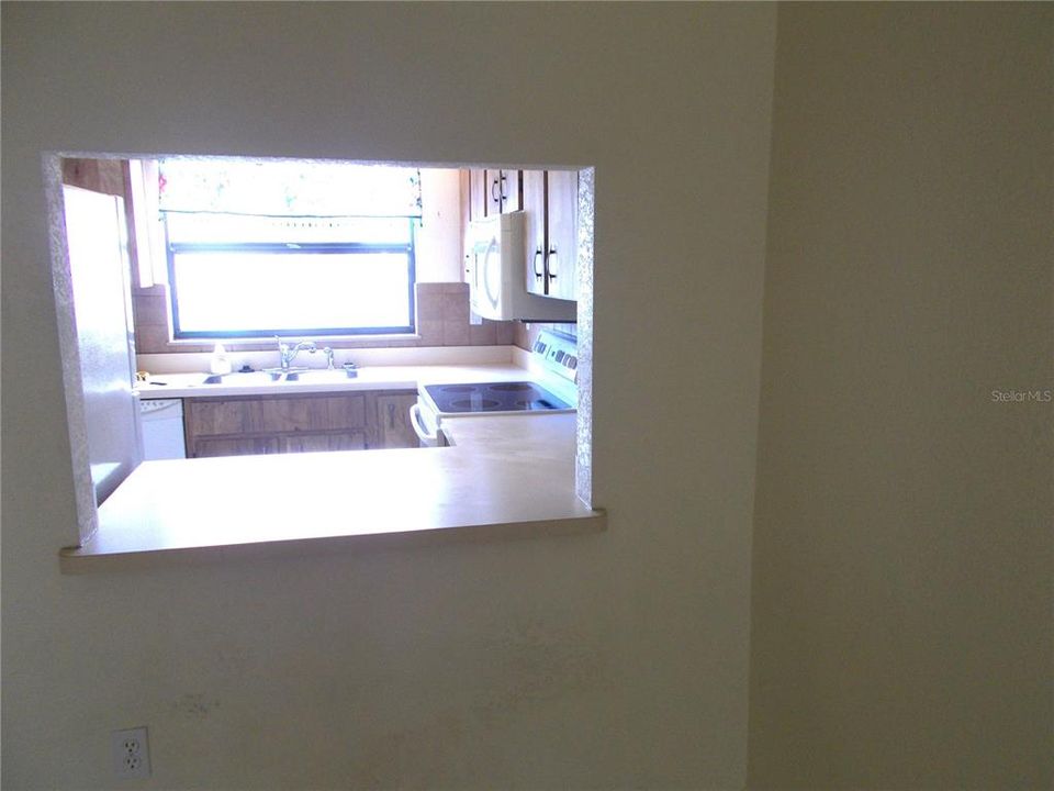 На продажу: $124,900 (2 спален, 2 ванн, 1218 Квадратных фут)