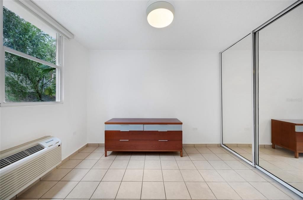 В аренду: $1,900 (3 спален, 2 ванн, 1200 Квадратных фут)