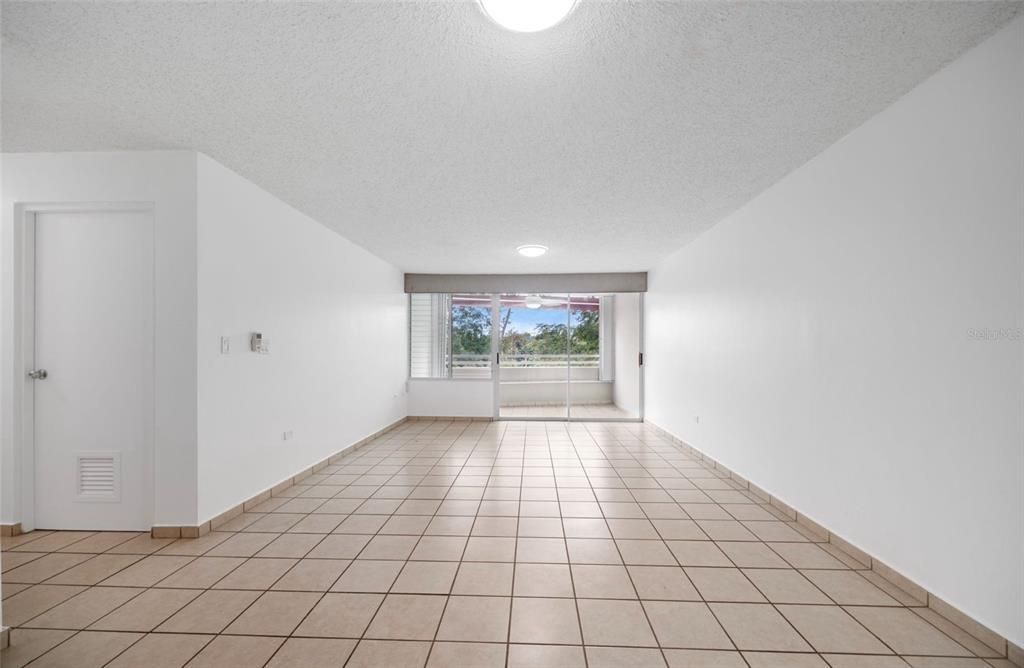 В аренду: $1,900 (3 спален, 2 ванн, 1200 Квадратных фут)