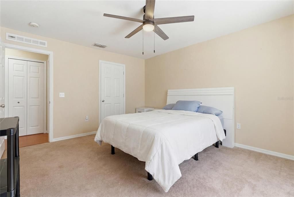 Active With Contract: $425,000 (6 beds, 4 baths, 3920 Square Feet)