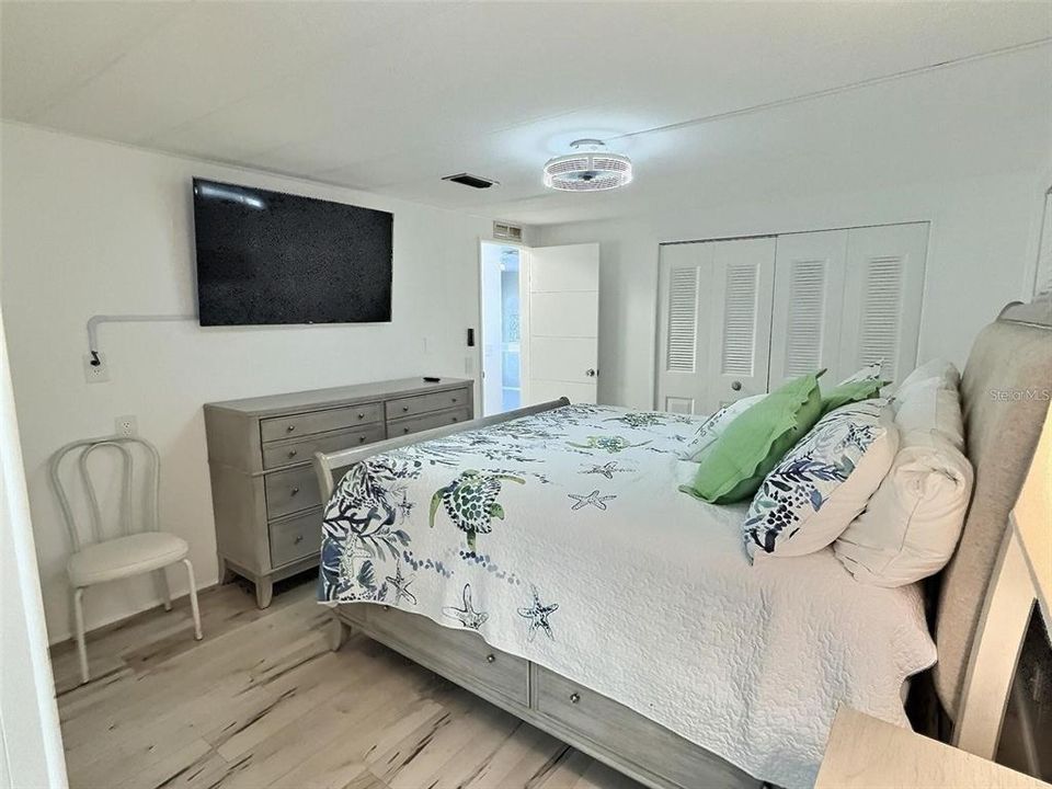 В аренду: $2,800 (2 спален, 2 ванн, 1296 Квадратных фут)