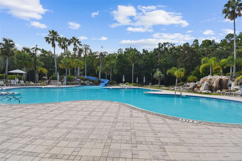 En Venta: $975,000 (7 camas, 4 baños, 5518 Pies cuadrados)