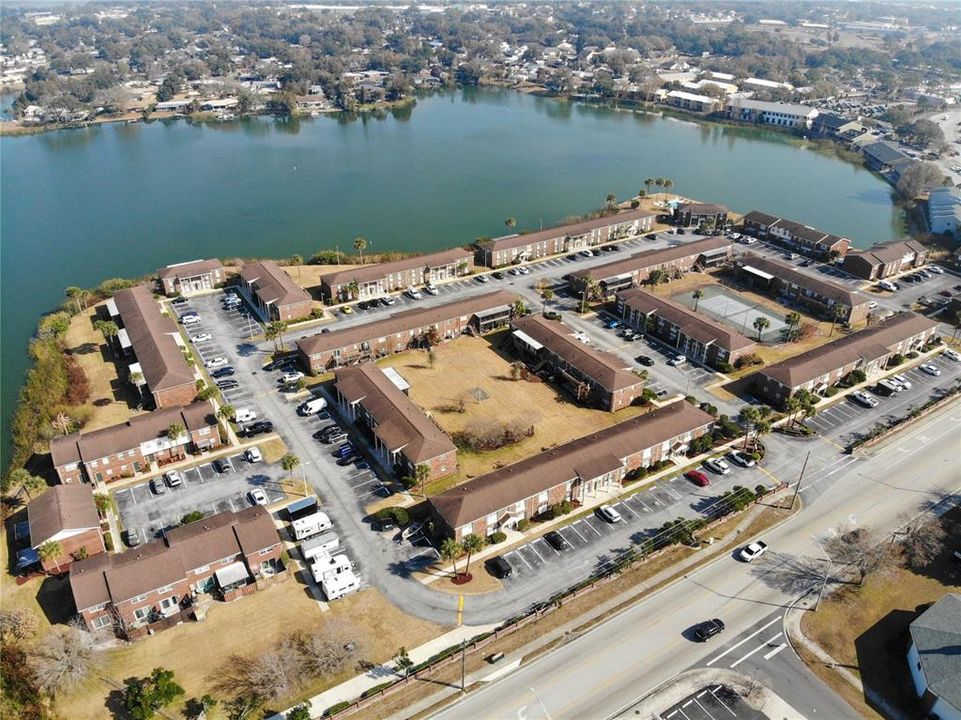 Active With Contract: $179,900 (3 beds, 2 baths, 1178 Square Feet)