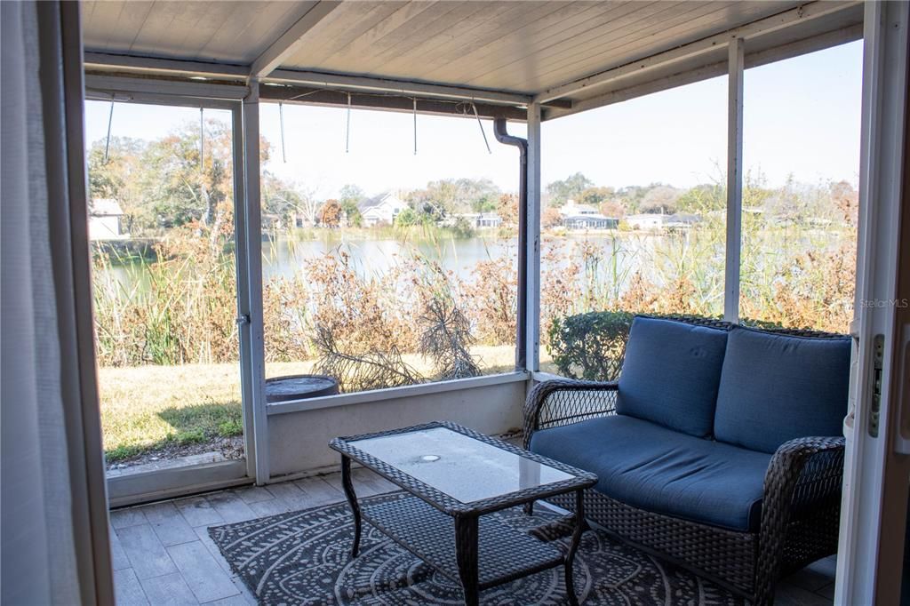 Active With Contract: $179,900 (3 beds, 2 baths, 1178 Square Feet)