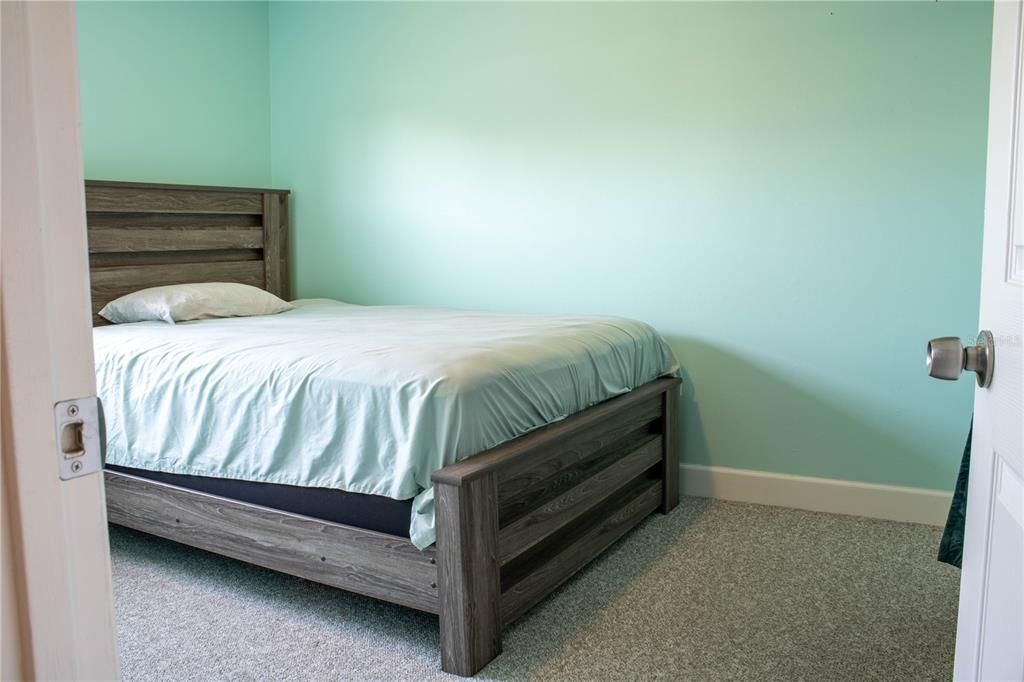 Active With Contract: $179,900 (3 beds, 2 baths, 1178 Square Feet)