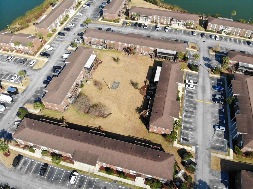 Active With Contract: $179,900 (3 beds, 2 baths, 1178 Square Feet)
