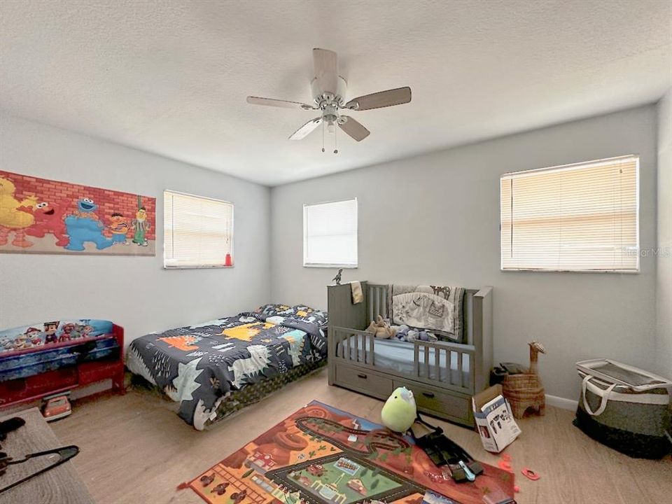 For Sale: $810,000 (6 beds, 0 baths, 3468 Square Feet)