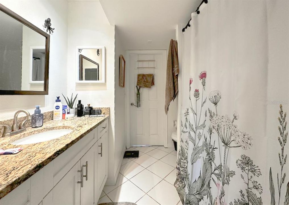 For Sale: $810,000 (6 beds, 0 baths, 3468 Square Feet)