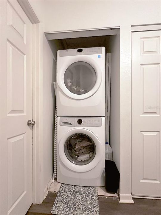 For Sale: $810,000 (6 beds, 0 baths, 3468 Square Feet)