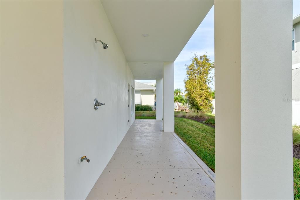 En Venta: $1,306,000 (4 camas, 4 baños, 2527 Pies cuadrados)