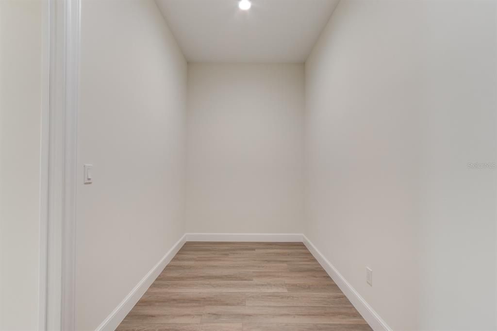 En Venta: $1,306,000 (4 camas, 4 baños, 2527 Pies cuadrados)
