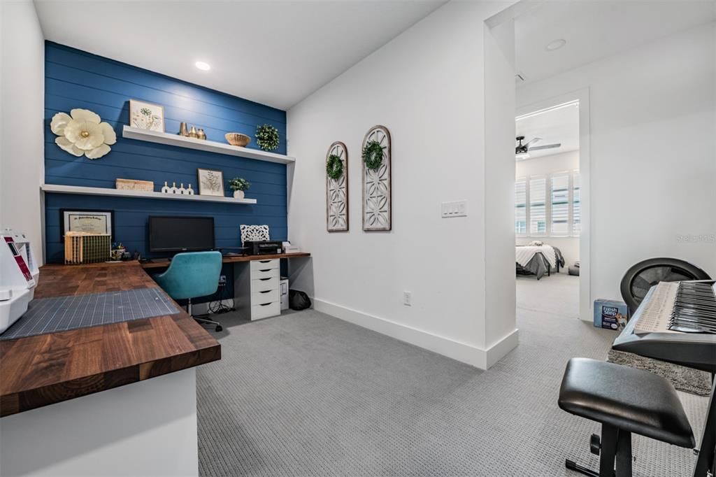 Activo con contrato: $629,900 (3 camas, 3 baños, 2244 Pies cuadrados)