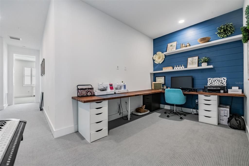 Activo con contrato: $629,900 (3 camas, 3 baños, 2244 Pies cuadrados)