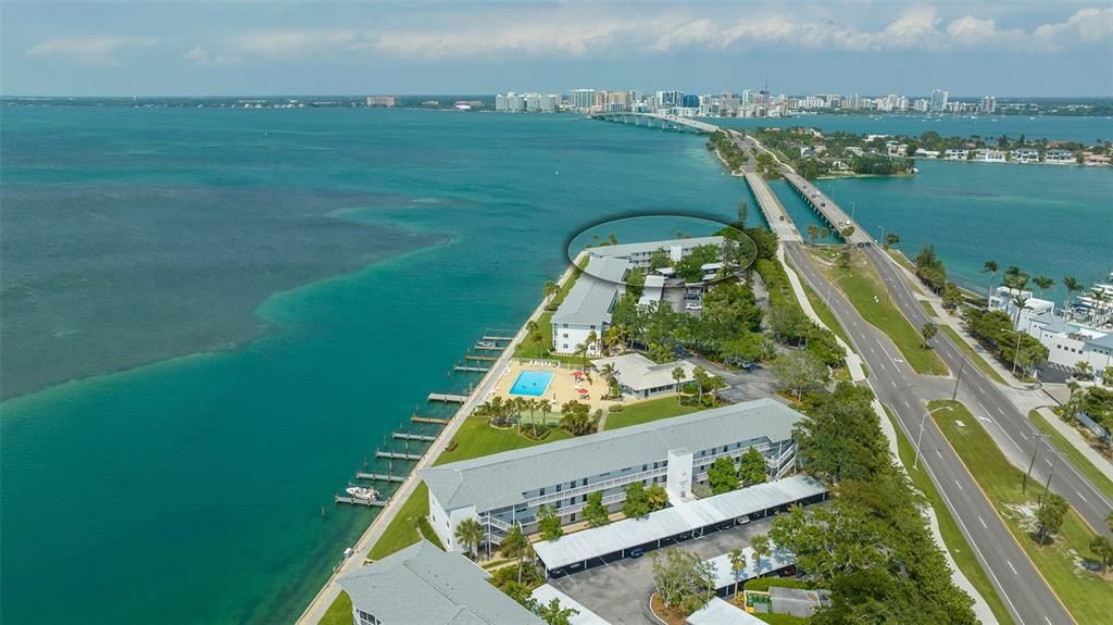 Activo con contrato: $599,000 (2 camas, 2 baños, 882 Pies cuadrados)